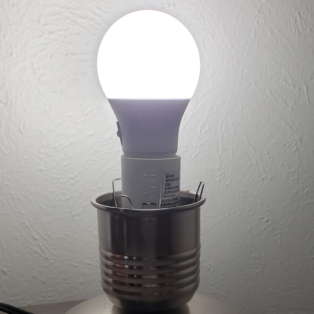 LED Lightbulbs - Picture 4 of 6
